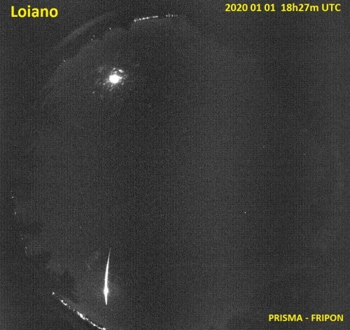 Le bolide du nouvel an a été détecté le 1er Janvier 2020, à 18:26:54 UT, avec la caméra FRIPON/PRISMA de Loiano (Italie).